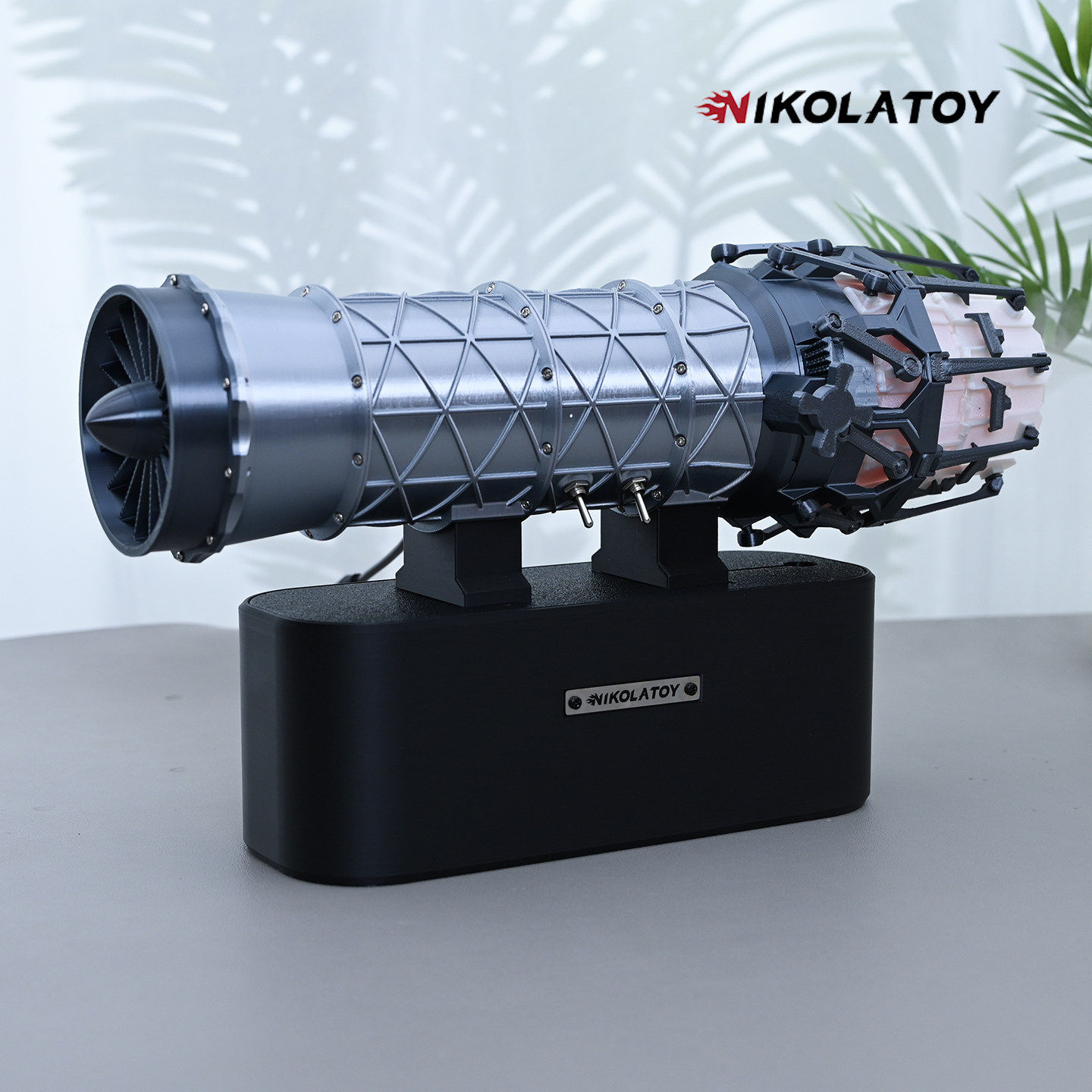 Office Tech For Men - NIKOLATOY Model silnika turbofanowego, dysza wektorowa,